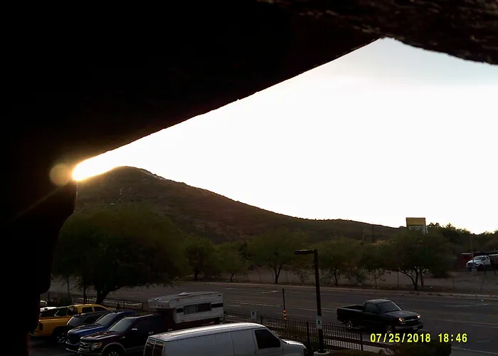 Hotel Super 8 By Wyndham Downtown Convention Center Tucson